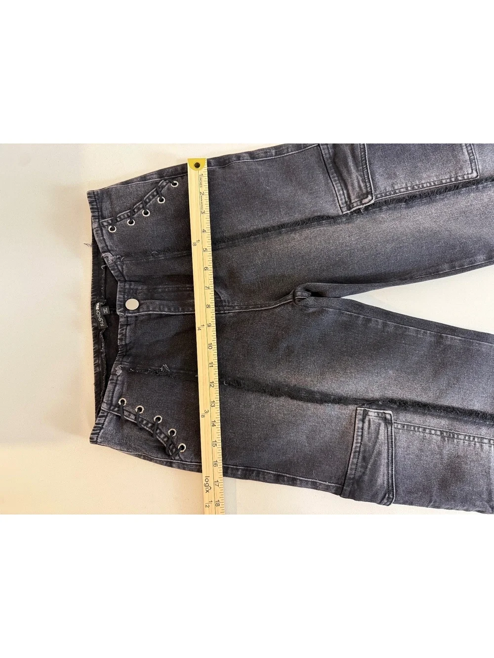 Fashion Nova Black Wide Leg Cargo Jeans with Side Pockets size Small